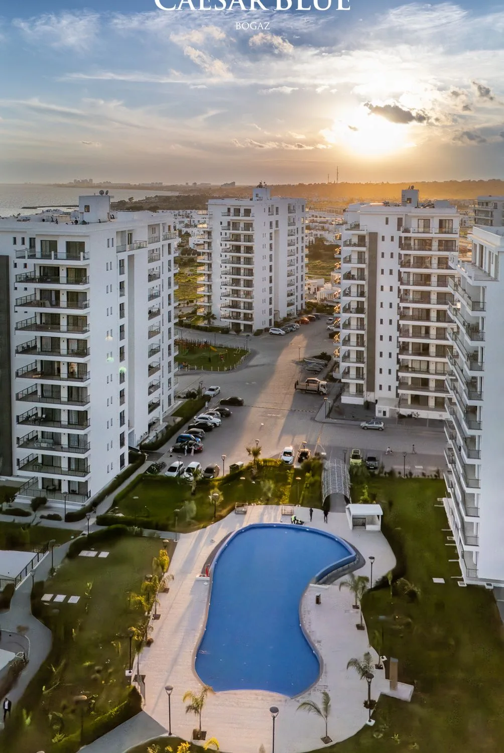 Caesar Blue konut blokları ve havuz